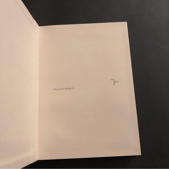 FIORENTINA Classic Leather Journal With Embossed Cover   7 x 10 in.  NWOT - Picture 2 of 5